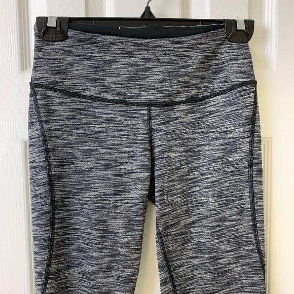 Victoria Sport Knockout Tight Leggings Size S - Picture 2 of 6